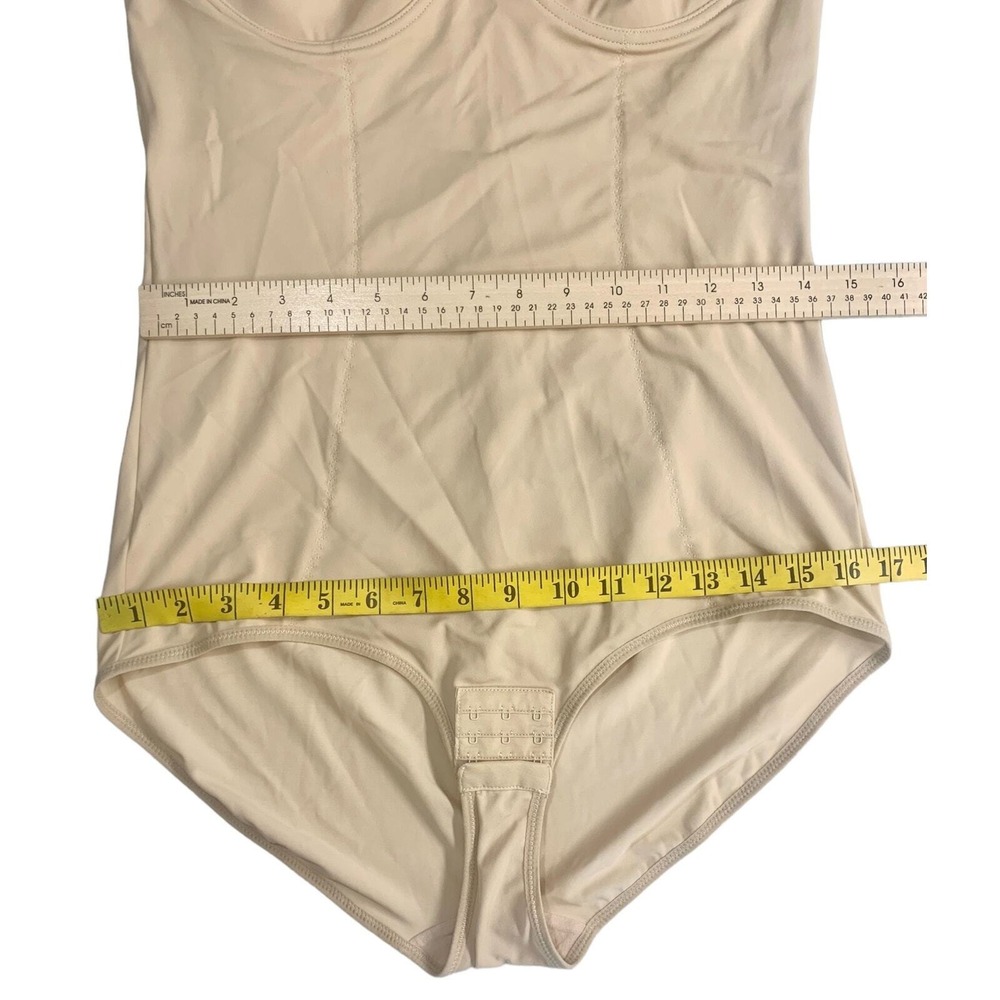 Women's Bodysuit Shapewear Tummy Control Backless with Built-in Bra Beige Sz 2XL - Picture 9 of 13